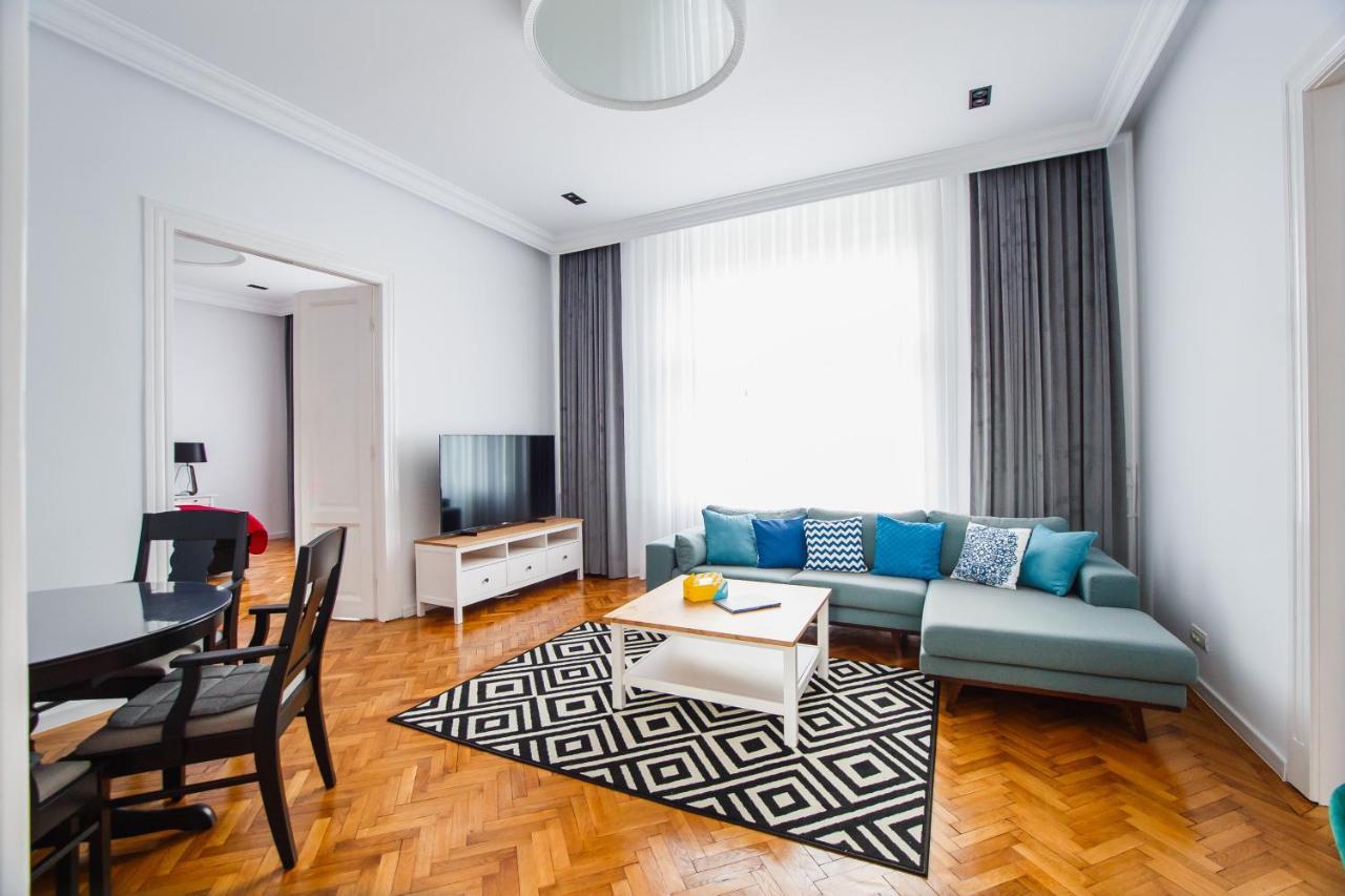 Spacious Riverviews Apartment Near Piata Unirii Oradea Exteriér fotografie