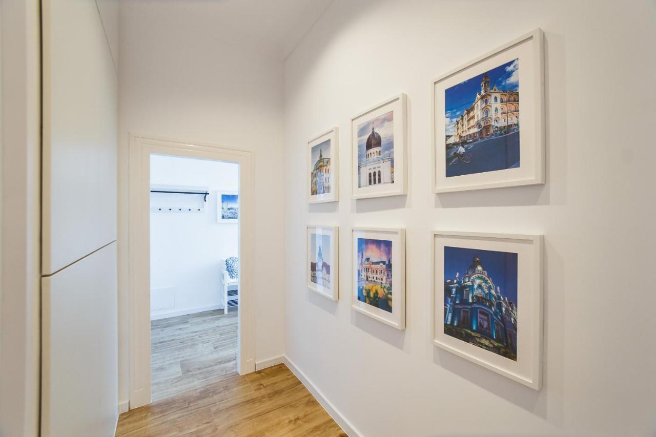Spacious Riverviews Apartment Near Piata Unirii Oradea Exteriér fotografie