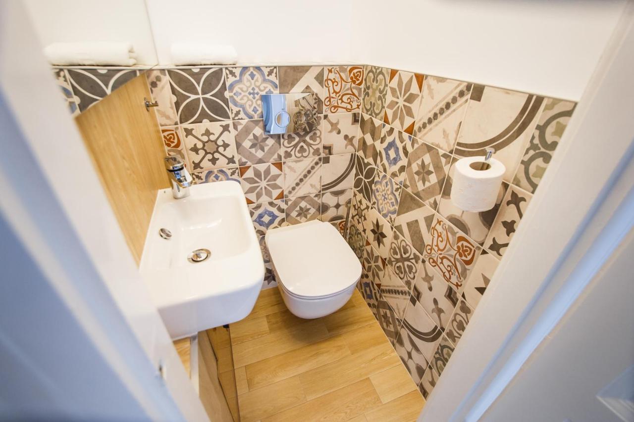Spacious Riverviews Apartment Near Piata Unirii Oradea Exteriér fotografie